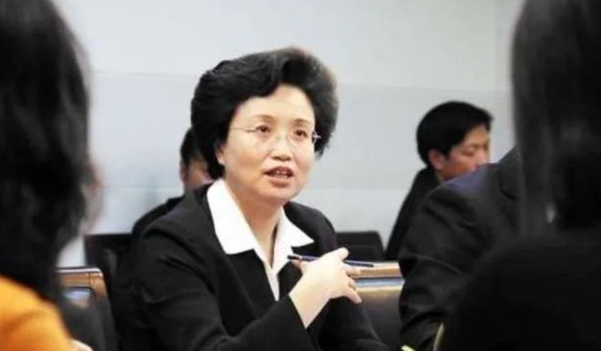 她23岁入党主政青海20多年50岁JNSPORTS担任青海省长如今仍在工作(图4)
